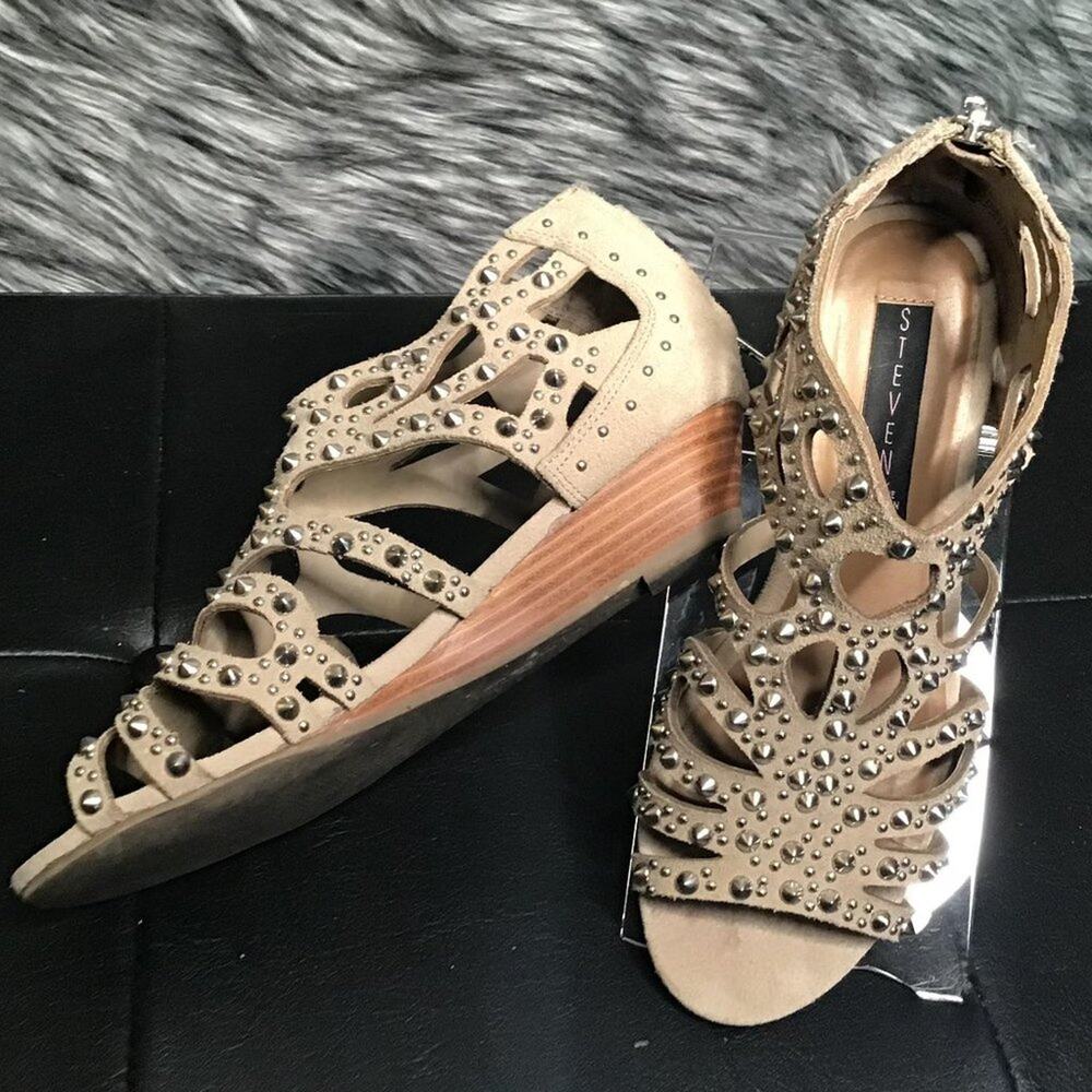 Steven Madden "Trex" Studded Sandals 7